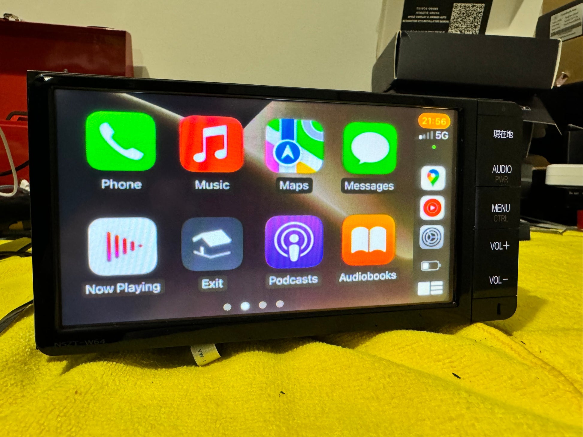 2008 - 2023 Toyota Alphard / Vellfire OEM head units wireless Apple CarPlay & Android Auto integration kits - CrownFocus