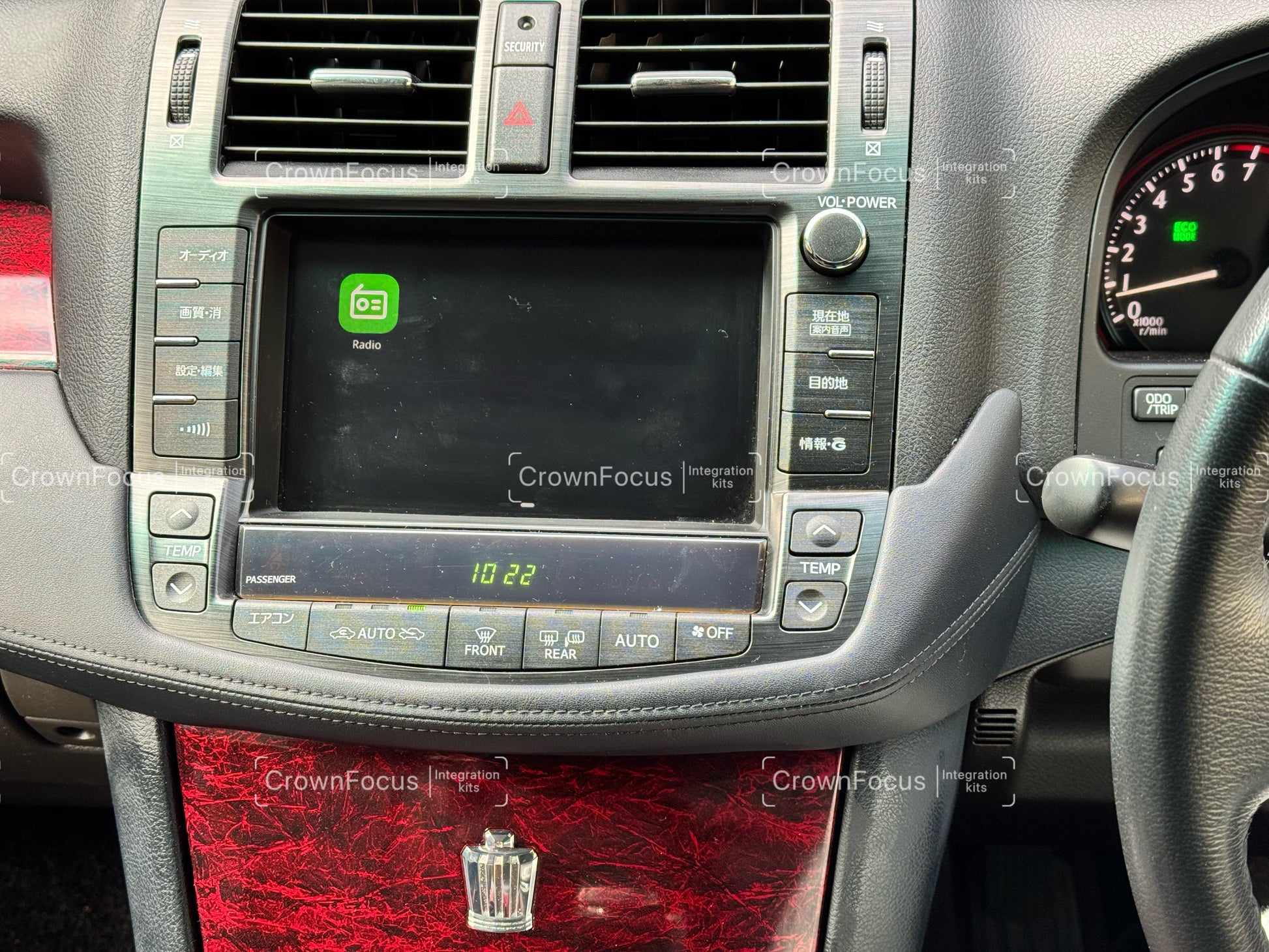 CrownFocus 2008 - 2012 Toyota Crown Hybrid GWS204 OEM Head Units Wireless Apple CarPlay & Android Auto Integration Kits - CrownFocus