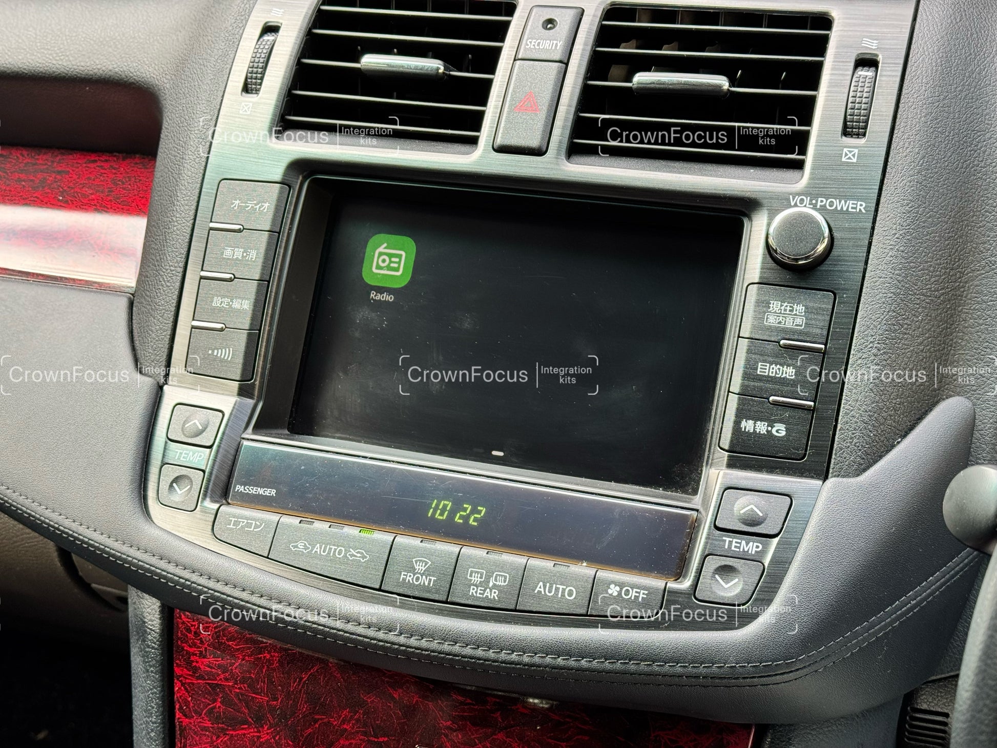 CrownFocus 2008 - 2012 Toyota Crown Hybrid GWS204 OEM Head Units Wireless Apple CarPlay & Android Auto Integration Kits - CrownFocus