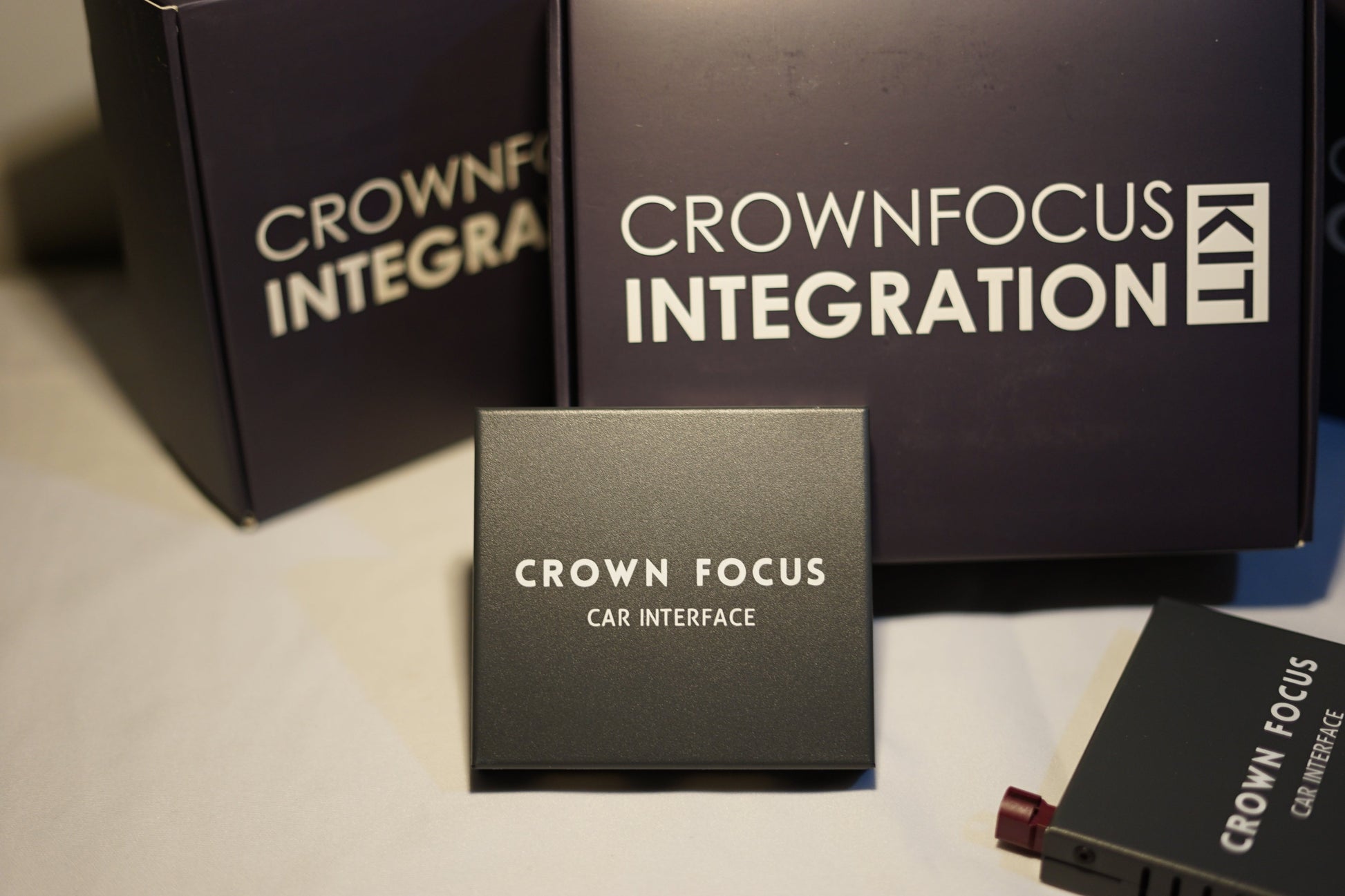 CrownFocus 2008 - 2012 Toyota Crown Royal Sallon Athlete GRS200 GRS202 GRS204 OEM Head Units Wireless Apple CarPlay & Android Auto Integration Kits - CrownFocus