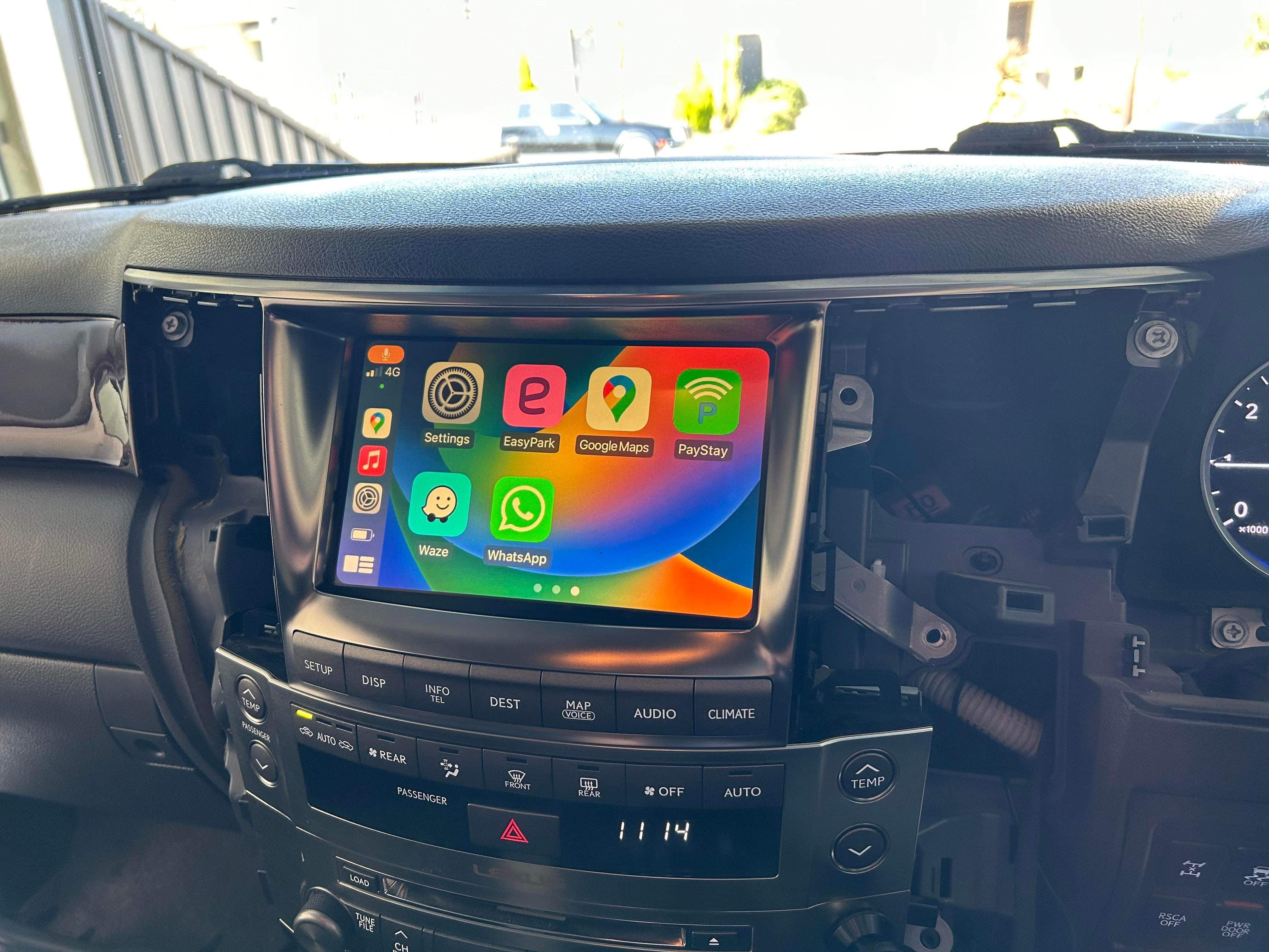 20062015 Lexus LX570 wireless Apple CarPlay & Android Auto integratio